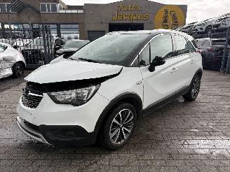 Voiture accidenté Opel Crossland 1.2 INNOVATION 2018/6