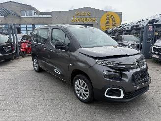 skadebil auto Citroën Berlingo 1.2 PURETECH M FEEL 2022/2