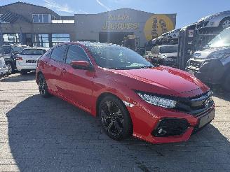 Honda Civic 1.0 I-VTEC picture 1