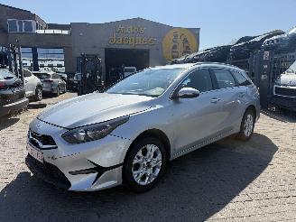 skadebil auto Kia Ceed 1.0 T-GDI COMFORT 2022/8