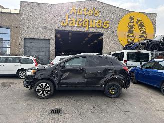 krockskadad bil auto Ssang yong Korando C 2014/7