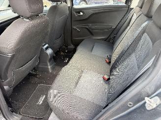 Citroën C-Elysee 1.6 BLUEHDI SHINE picture 17