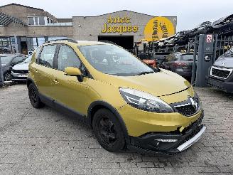 skadebil auto Renault Scenic 1.5 DCI XMOD 2014/1