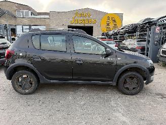 krockskadad bil auto Dacia Sandero 0.9 2016/8