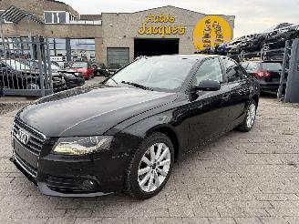 skadebil bedrijf Audi A4 1.8 TFSI ATTRACTION 2010/9