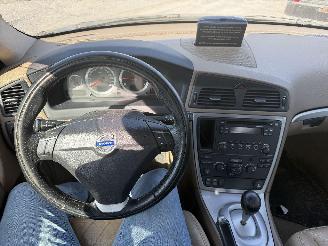 Volvo S-60 2.4D picture 14