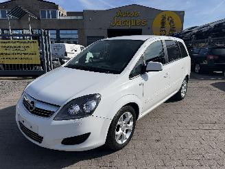 Damaged car Opel Zafira 1.7 CDTI / 2-SEAT 2011/8