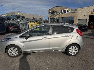 Ford Fiesta 1.6 TDCI COMFORT picture 2