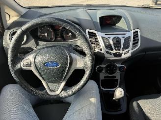 Ford Fiesta 1.6 TDCI COMFORT picture 18