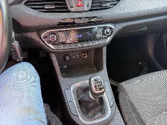 Hyundai I-30 1.0 T-GDI picture 22