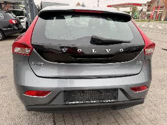 Volvo V-40 2.0D picture 12