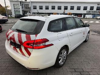 Peugeot 308 1.2I picture 8