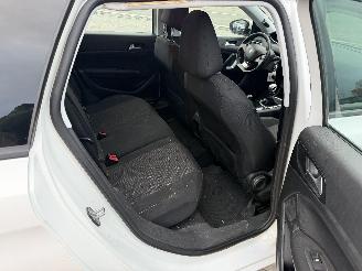 Peugeot 308 1.2I picture 22