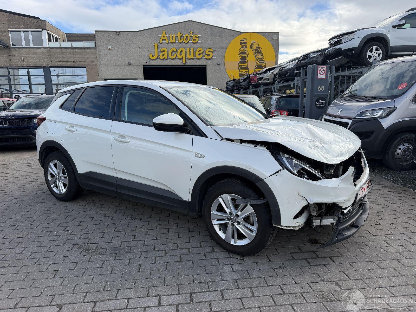 Opel Grandland 1.2I TURBO AUTOMAT