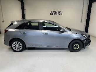 Kia Cee d  picture 4