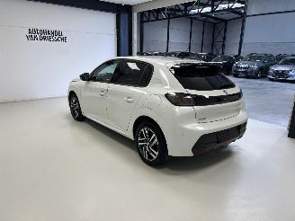 Peugeot 208 ALLURE picture 6