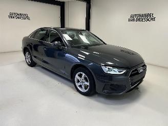 skadebil auto Audi A4 S-TRONIC 2022/11