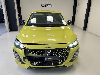 Peugeot 208 ALLURE picture 7