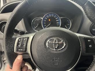 Toyota Yaris HYBRIDE picture 13