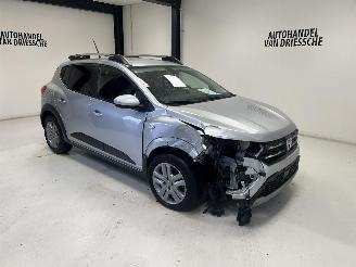 krockskadad bil auto Dacia Sandero STEPWAY/ AUTOMAAT 2022/3