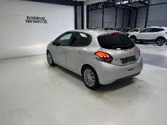 Peugeot 208 STYLE picture 5