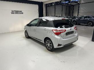 Toyota Yaris HYBRIDE picture 6