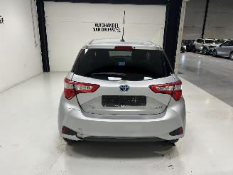 Toyota Yaris HYBRIDE picture 4
