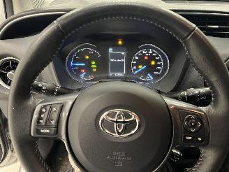 Toyota Yaris HYBRIDE picture 14