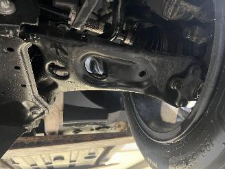 Peugeot 208  picture 18