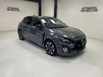 damaged passenger cars Peugeot 208 ALLURE 2024/7