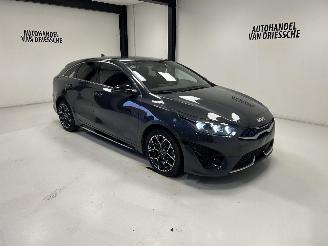 krockskadad bil auto Kia Pro cee d GT LINE 2022/4