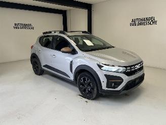 skadebil auto Dacia Sandero EXTREME 2023/9