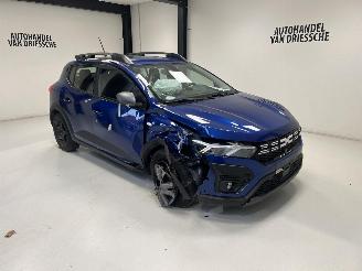 Unfallwagen Dacia Sandero LPG+ESSENCE 2023/11