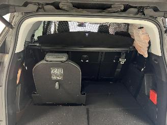 Peugeot 5008 ALLURE picture 10