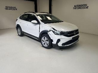 krockskadad bil auto Volkswagen Taigo  2022/5