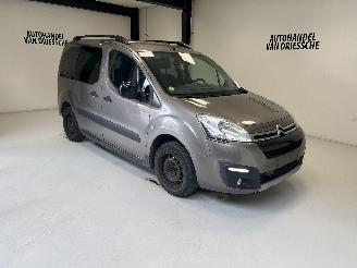 skadebil auto Citroën Berlingo XTR 2016/3
