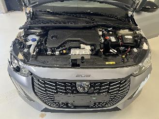 Peugeot 208 ALLURE picture 10