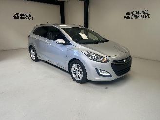 skadebil auto Hyundai I-30  2014/2