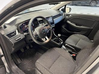 Renault Clio  picture 12