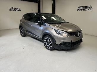 Vaurioauto  passenger cars Renault Captur INTENS 2015/1