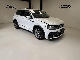 uszkodzony samochody osobowe Volkswagen Tiguan R-LINE/4MOTION/DSG 2018/5