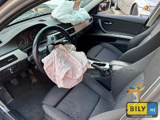 BMW 3-serie E90 320D N47N titan-silber (354) picture 5