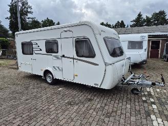 krockskadad bil caravan Eriba  Hymer Nova 442 2017/1
