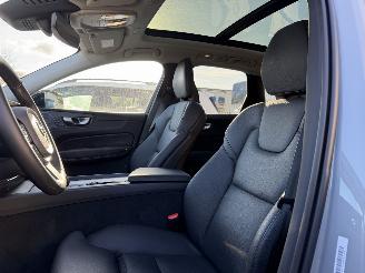 Volvo Xc-60 T6 ultra dark awd / Panorama/ Luchtvering picture 9