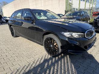 BMW 3-serie 318 d Touring picture 3