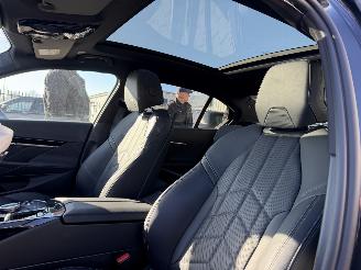 BMW 5-serie 530 e xDrive M Sport Pano HUD Plugin Hybrid picture 9