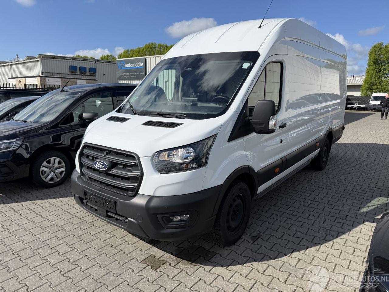 Ford Transit L4H3