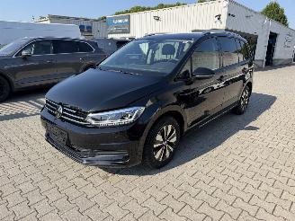 Volkswagen Touran 1.5 TSI 150 7-persoons Goal picture 1