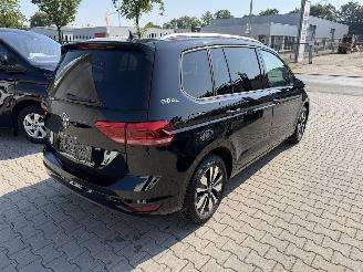 Volkswagen Touran 1.5 TSI 150 7-persoons Goal picture 4