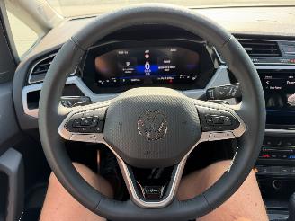 Volkswagen Touran 1.5 TSI 150 7-persoons Goal picture 11